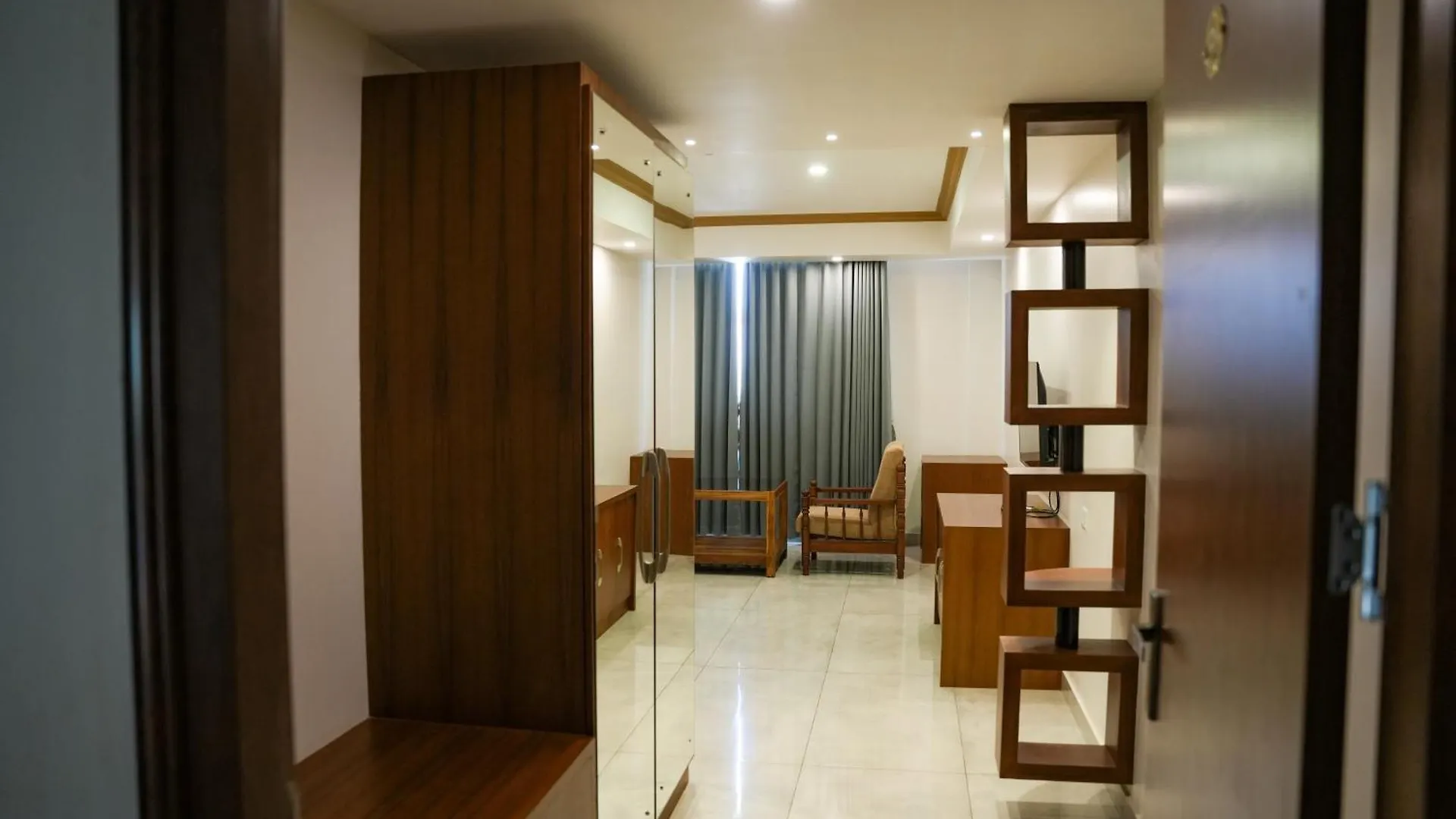 מלון Thrissur Regency Club